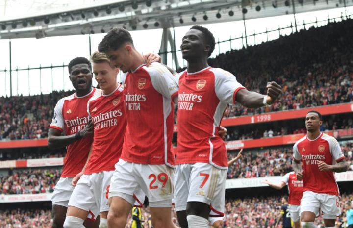 Alan Shearer chọn Bukayo Saka hay Jamal Musiala?