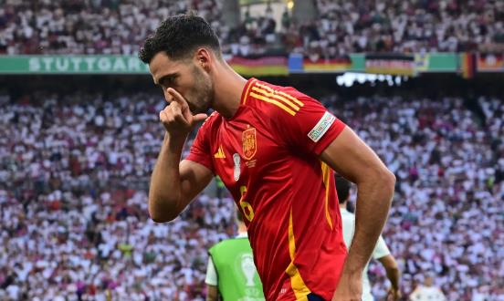 Ảnh bài viết Chuyển nhượng sáng 18/7: West Ham mua hậu vệ M.U, Arsenal bị Barca vượt mặt