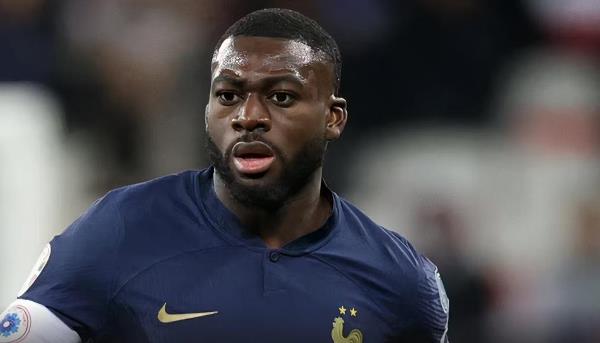 Ảnh bài viết Man United cân nhắc bỏ qua Ugarte, chiêu mộ Fofana