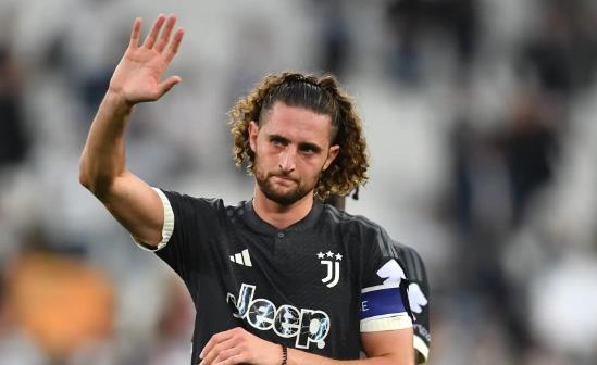 Ảnh bài viết Tin chuyển nhượng Man Utd tối 3/8: Đàm phán với Rabiot; Đặt lịch kiểm tra y tế Mazraoui