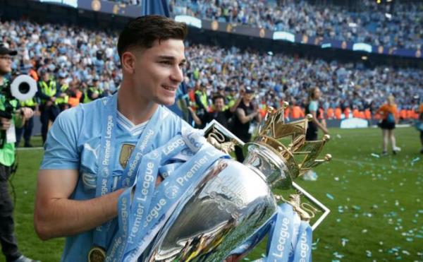 Ảnh bài viết Julian Alvarez sẽ ở lại hay ra đi?