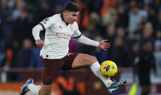 Ai sẽ thay Alvarez ở Man City? Hiện thực và trong mơ