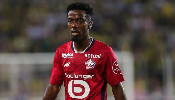 Chuyển nhượng sáng 12/9: Angel Gomes đắt hàng; M.U, Chelsea tranh mua Vanderson