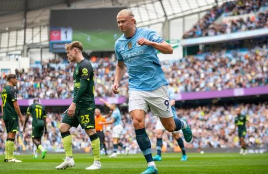 Ảnh bài viết Huyền thoại khuyên M.U chi 150 triệu bảng cho Haaland