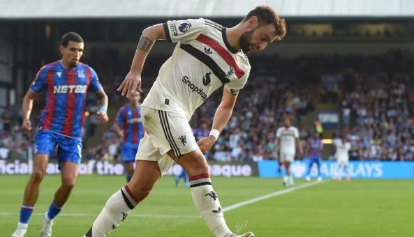 Ảnh bài viết Mất bóng 34 lần, tạt hỏng 6/6: M.U có một điểm đen