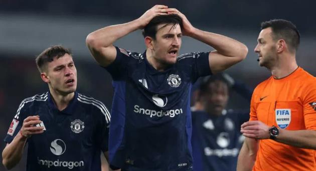 Amorim muốn Harry Maguire đóng vai trò giống Sebastian Coates tại MU