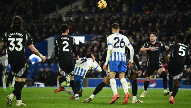 Jamie Redknapp chỉ trích 2 cầu thủ Arsenal sau trận hòa Brighton