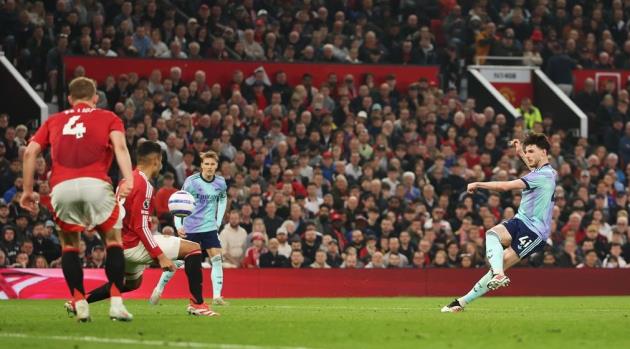 Man Utd 1-1 Arsenal: Xứng danh đầu tàu; Rice cứu rỗi Pháo thủ
