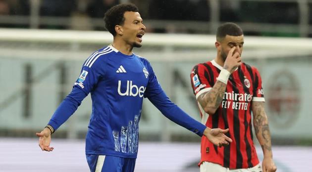 Walker cố gắng giúp Dele Alli tránh thẻ đỏ nhưng bất thành