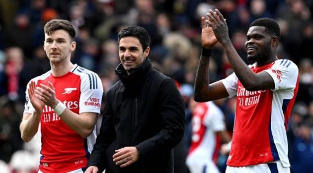 Ray Parlour chỉ ra vũ khí lợi hại giúp Arsenal hạ Real