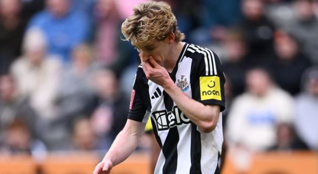 Anthony Gordon và sai lầm có thể khiến Newcastle trả giá đắt
