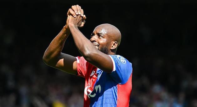 Ảnh bài viết Chuyển nhượng 7/3: MU nhắm Mateta; Atletico chi đậm vì Greenwood