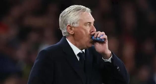 NÓNG! Carlo Ancelotti có thể bị sa thải nếu Real bị loại bởi Arsenal