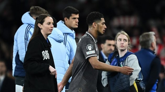 Real bị Arsenal lột trần sự yếu kém 