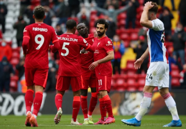 Người đồng đội đặc biệt ở Liverpool mà Mane vẫn liên lạc