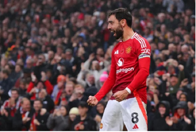 Tỏa sáng rực rỡ, Bruno Fernandes gửi lời tri ân Van Nistelrooy