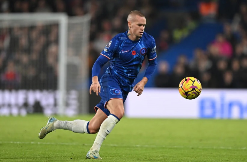 Nhiều tuyển trạch viên theo dõi Mudryk của Chelsea