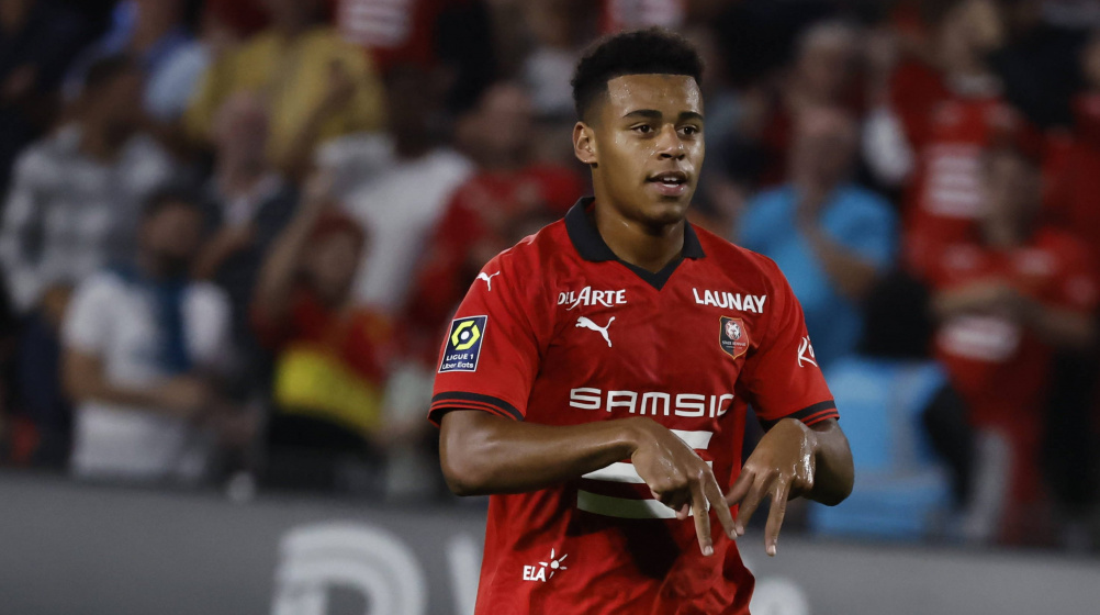 Ảnh bài viết Arsenal cạnh tranh Manchester United cho tiền vệ đa năng