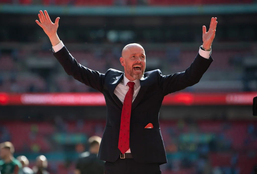 Ten Hag sẽ ở lại M.U.