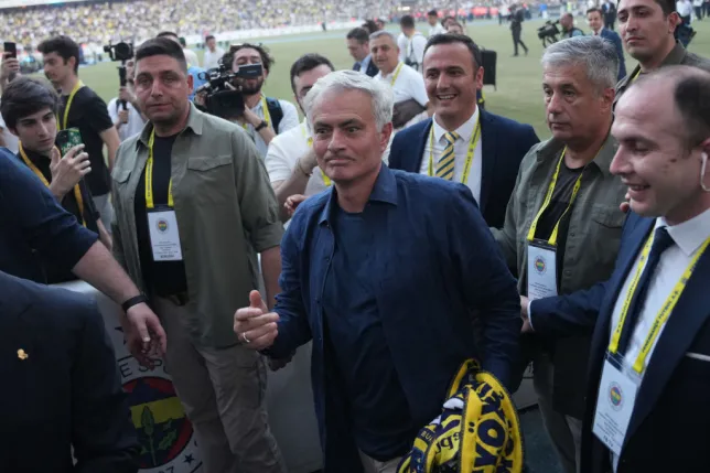 Ảnh bài viết Jose Mourinho nhắm sao lớn Chelsea cho Fenerbahce