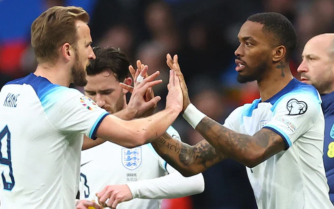 Thống kê chênh lệch Kane - Toney: Cơn đau đầu cho Gareth Southgate