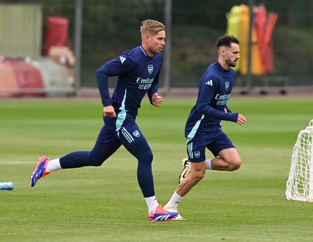 Ảnh bài viết Phil Thompson khuyên ngôi sao 'có rất nhiều tiềm năng' rời Arsenal