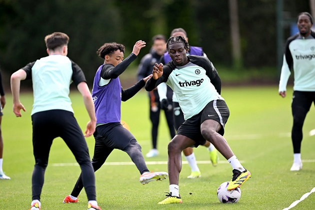Nỗ lực luyện dứt điểm, tiền vệ Chelsea hái quả ngọt trước Wrexham