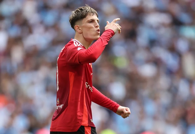 Ảnh bài viết Báo chí Argentina ca ngợi bàn thắng theo 'phong cách Messi' của Garnacho