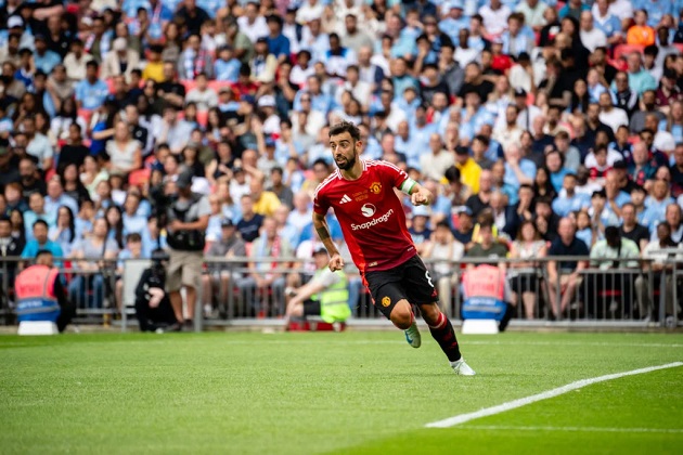 Ảnh bài viết "Bruno đã chơi ở vị trí tiền đạo ảo hôm nay, điều đó thật tuyệt"