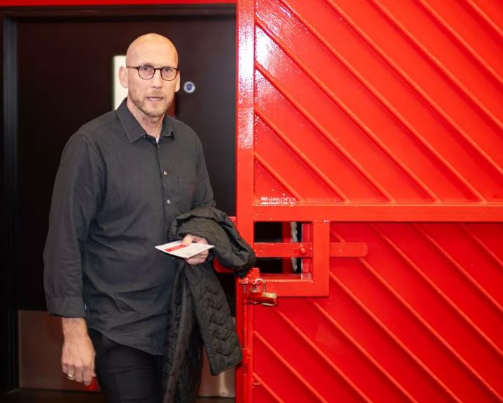 Ảnh bài viết Chỉ trích Ten Hag, Jaap Stam gặp cảnh khó xử khi quay lại Old Trafford