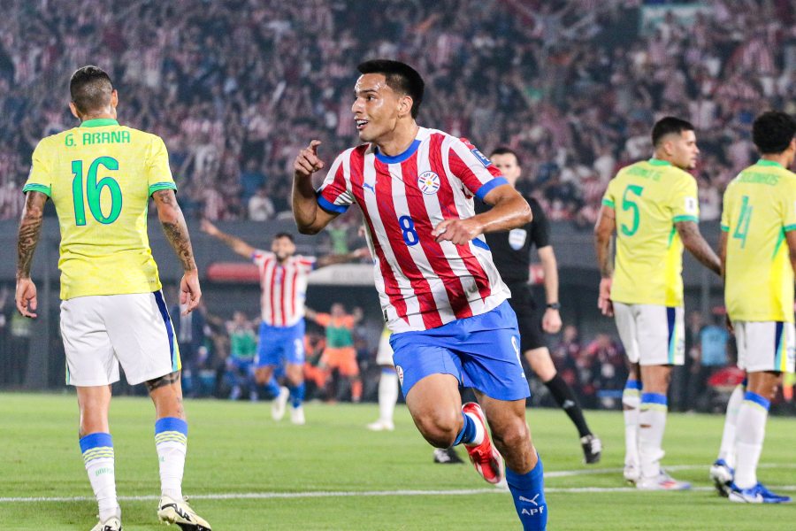 Brazil thua trận thứ 4 ở vòng loại World Cup