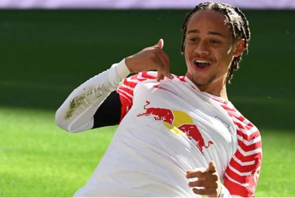 Ảnh bài viết "Sancho không phù hợp với M.U về mặt chiến thuật, nhưng Simons thì có"