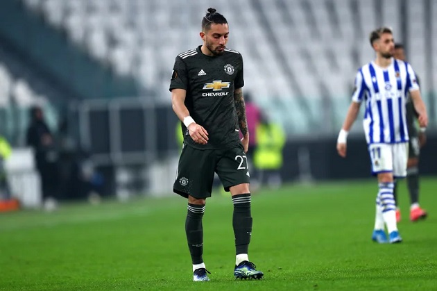 12 tháng sau khi rời M.U, Alex Telles lâm cảnh thất nghiệp