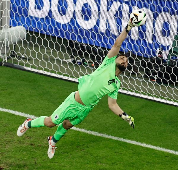 Liverpool sẽ có một chuyên gia bắt penalty mùa hè tới