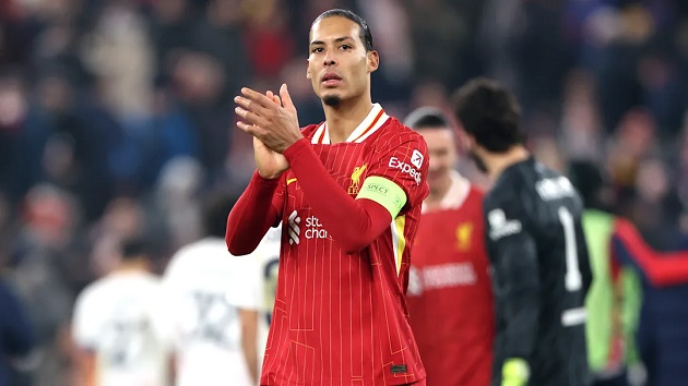Van Dijk san bằng thống kê của huyền thoại Liverpool