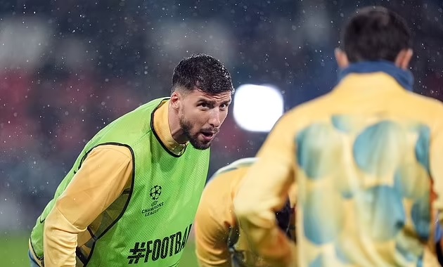 Ảnh bài viết Pep Guardiola xác nhận thêm một chấn thương sau trận thua PSG