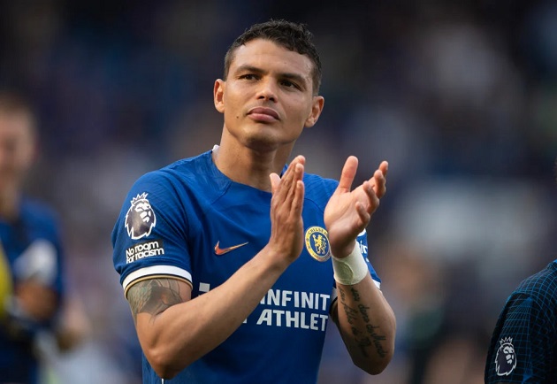 Chelsea có thể đã mắc sai lầm với Thiago Silva