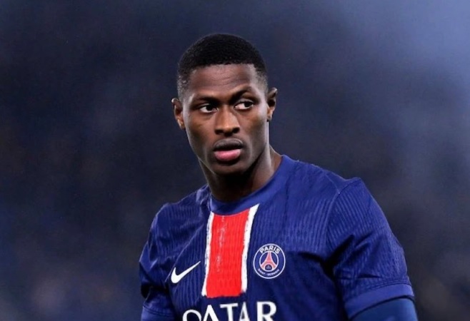 Chelsea cân nhắc chiêu mộ hậu vệ PSG trong tháng này