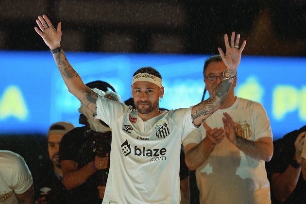 CHÍNH THỨC: 'Hoàng tử' về nhà, Neymar quay lại đội bóng cũ