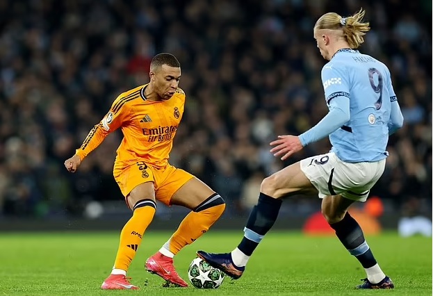 Mbappe và Haaland: Ai xuất sắc hơn trong ngày Real Madrid ngược dòng Man City?