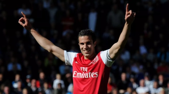 Robin van Persie có thể đối đầu Arsenal ở vòng 16 đội C1