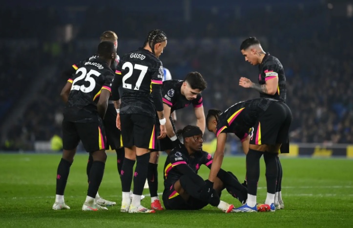 Chris Sutton dự đoán Chelsea trắng tay trên sân Villa