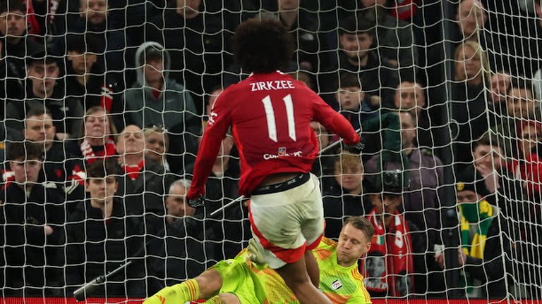 Man Utd 1-1 Fulham (pen 3-4): Zirkzee lại là tội đồ; M.U thành cựu vương