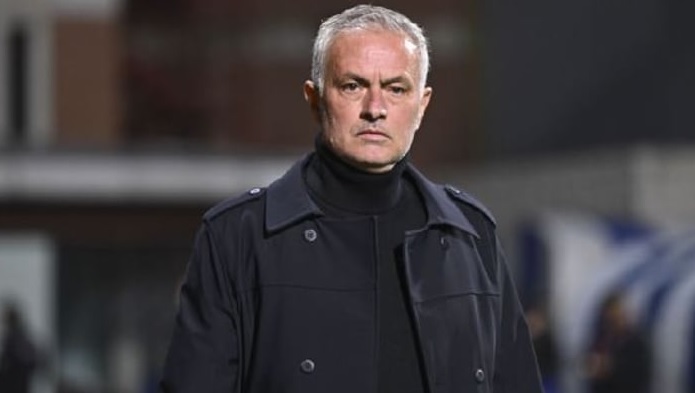 Mourinho: "Tôi có những tính xấu nhưng không phải là kẻ phân biệt chủng tộc"