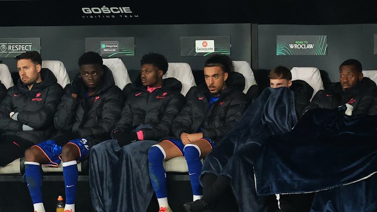 CĐV Chelsea nổi giận: “Palmer đang bị hủy hoại dưới tay Maresca”