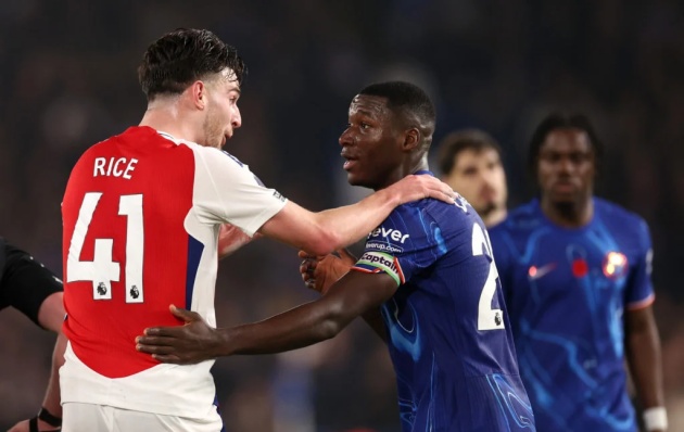 Đẳng cấp của Caicedo trước Arsenal: 8 lần thu hồi bóng, chuyền 95%