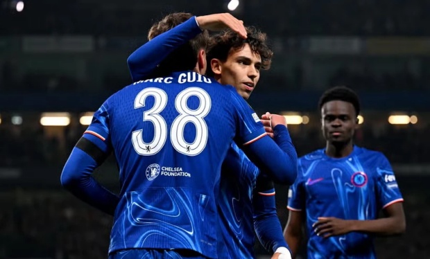 Ảnh bài viết 'Tôi đã sai' – Carragher thừa nhận sai lầm về Chelsea