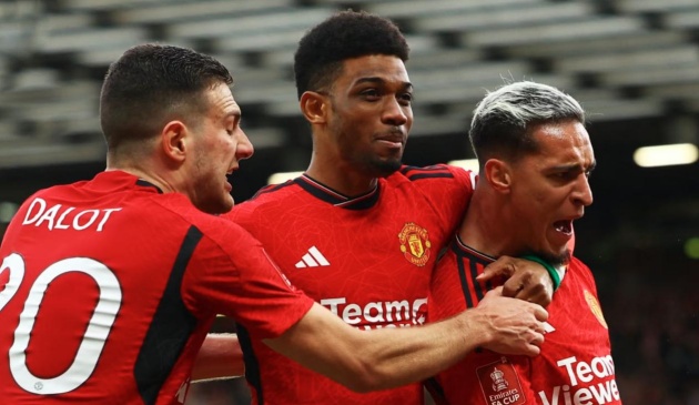 MU hủy diệt Everton 4-0 dặt dấu chấm hết cho 'trò cưng' Ten Hag