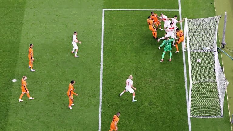 Van Dijk tăng 'độ khó' cho Hà Lan trước Thổ Nhĩ Kỳ