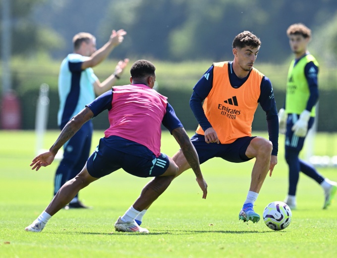 Buổi tập cuối cùng của Arsenal trước giờ G